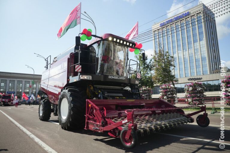Гомель с размахом отметил 881-летие